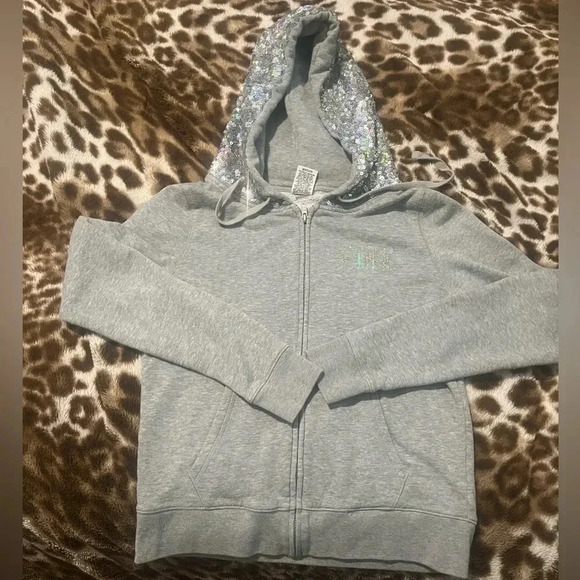 Victoria secret hoodie - Picture 2 of 8